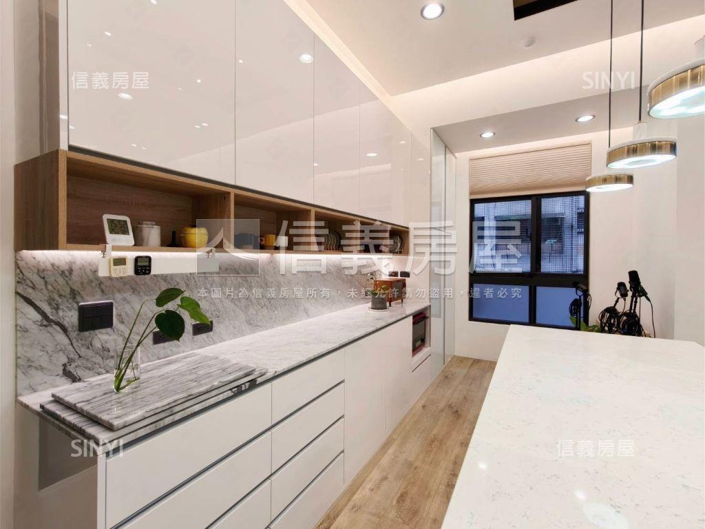 靜心新貴頂客雅閣房屋室內格局與周邊環境