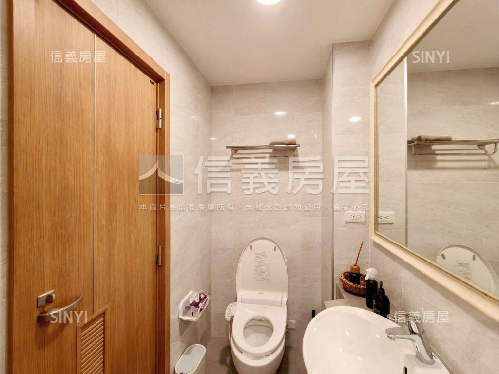 靜心新貴頂客雅閣房屋室內格局與周邊環境