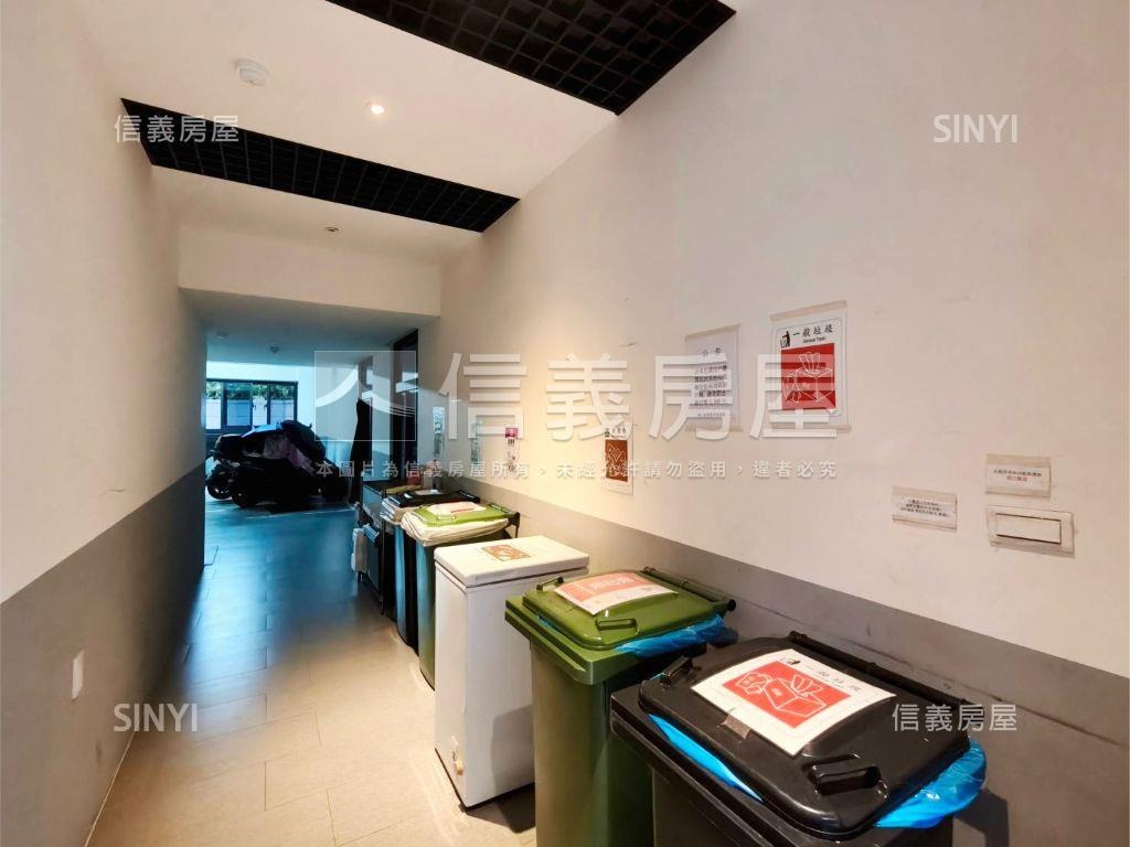 靜心新貴頂客雅閣房屋室內格局與周邊環境