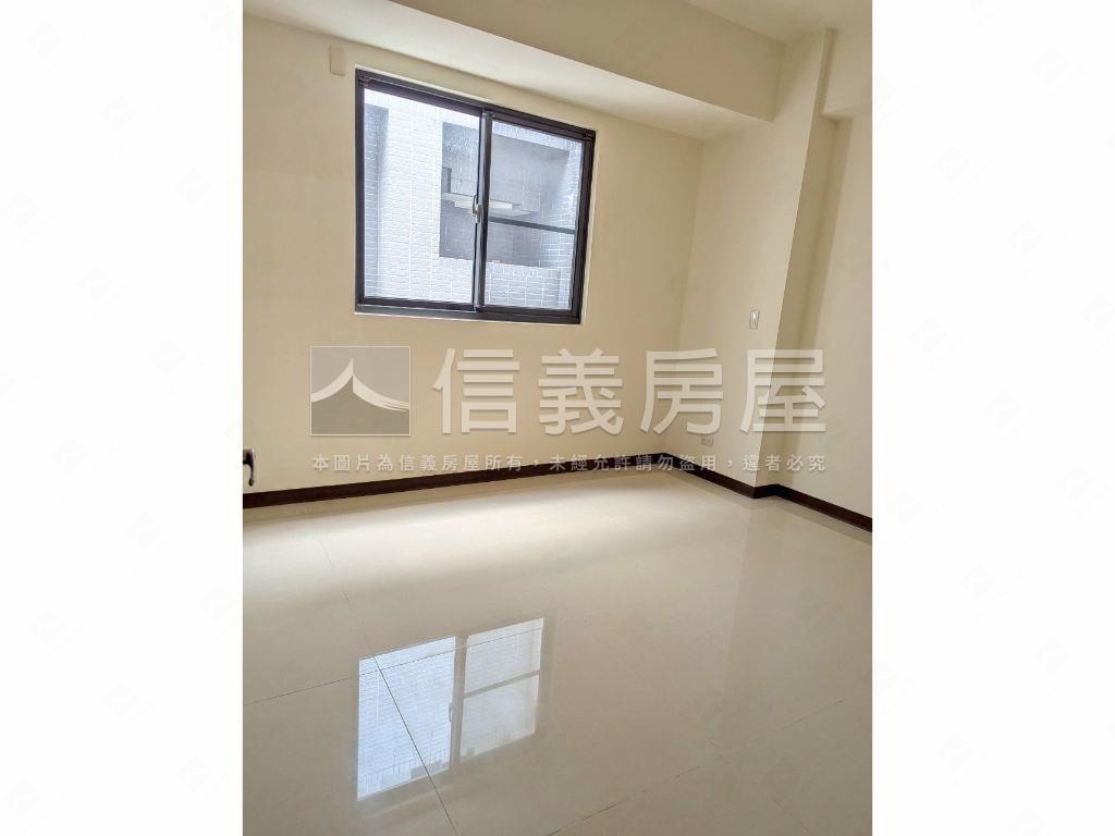 成功商圈大別墅房屋室內格局與周邊環境