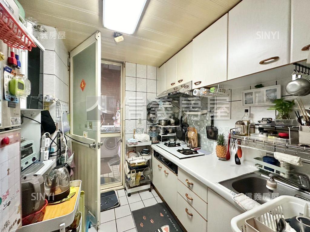 試苑三房房屋室內格局與周邊環境