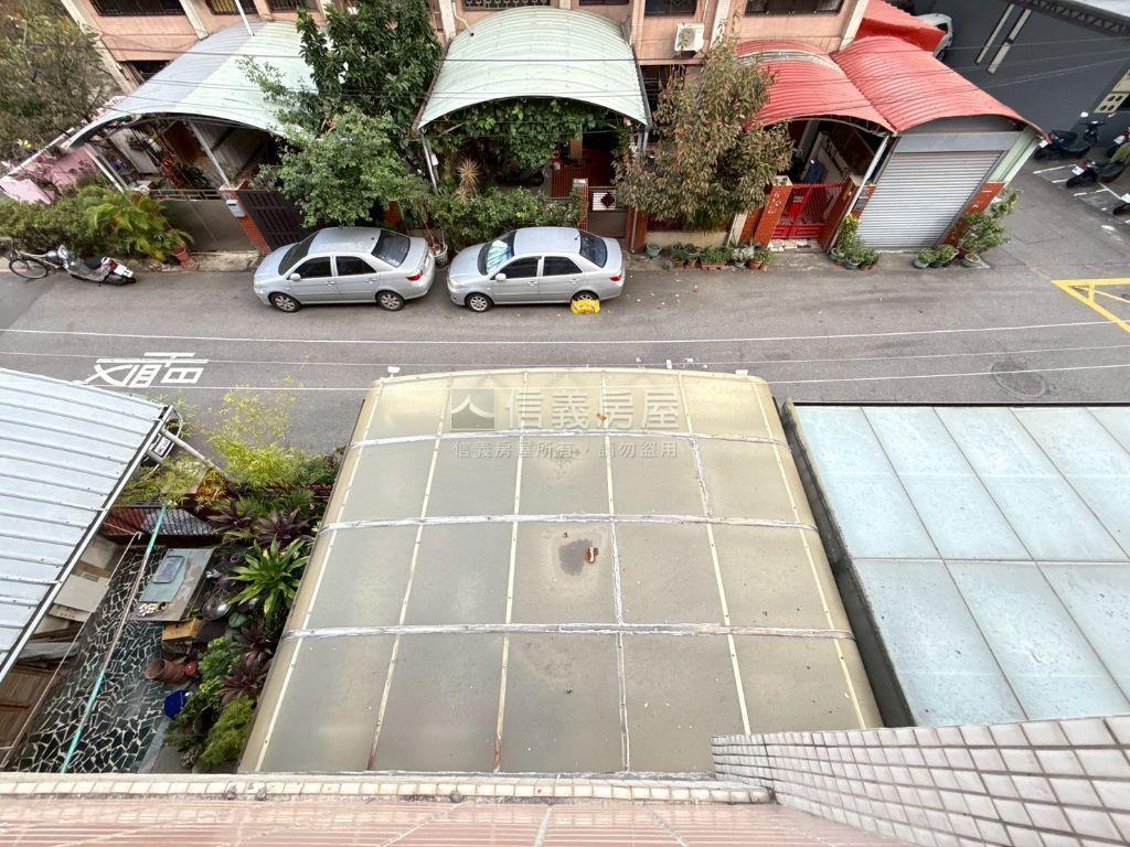 近衛道高中平德路活路透天房屋室內格局與周邊環境