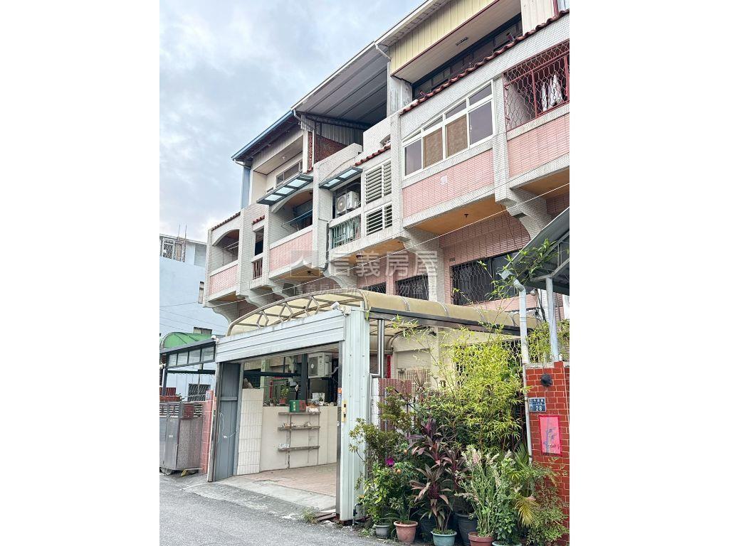 近衛道高中平德路活路透天房屋室內格局與周邊環境