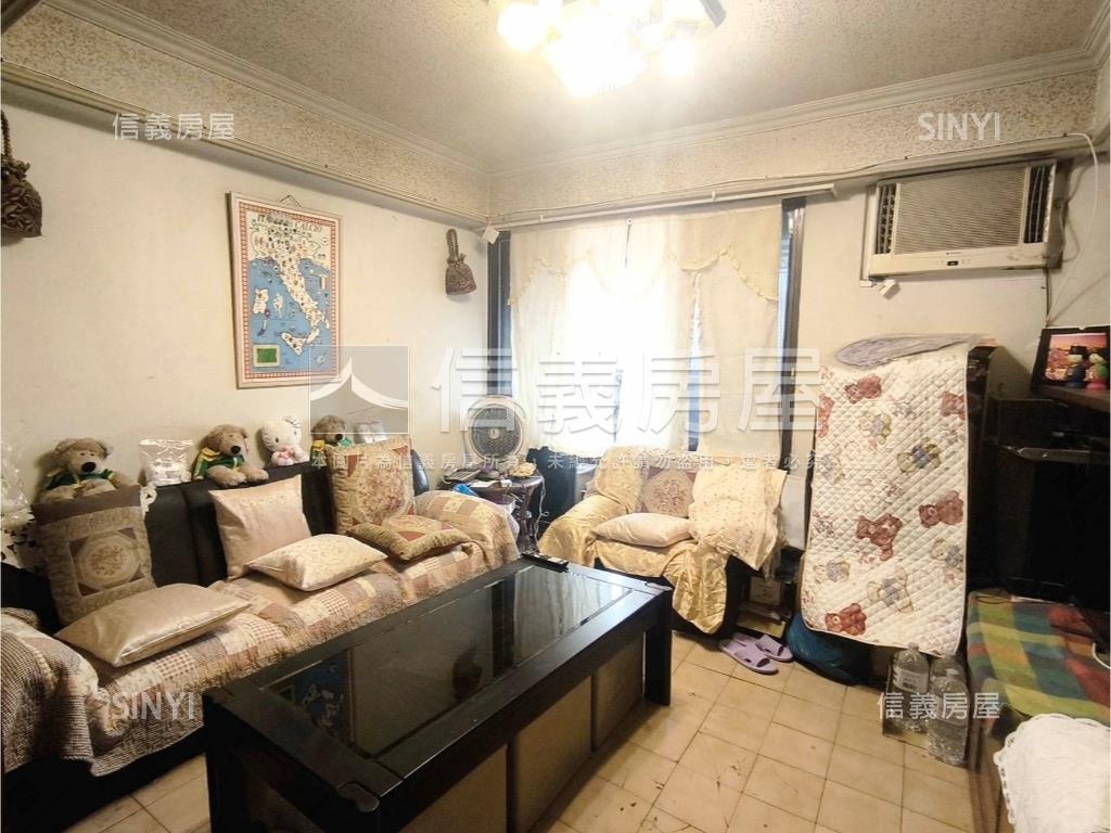 帝國大廈高樓方正二房房屋室內格局與周邊環境