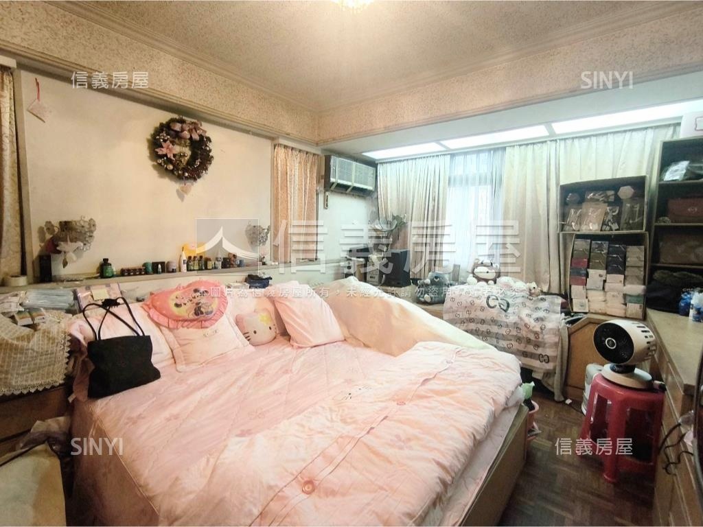帝國大廈高樓方正二房房屋室內格局與周邊環境