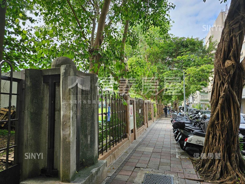 ㊣雙敦學區公寓有內梯頂加房屋室內格局與周邊環境