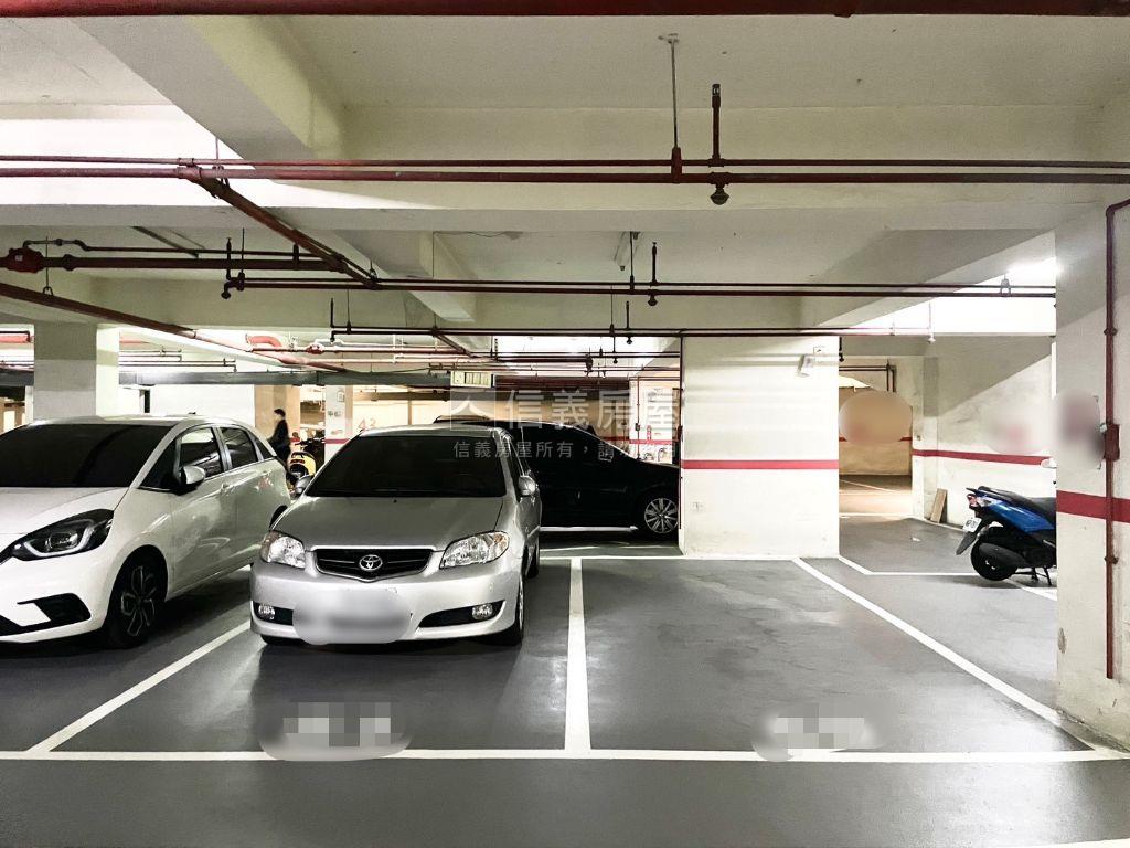 近捷運市政府站★兩房平車房屋室內格局與周邊環境