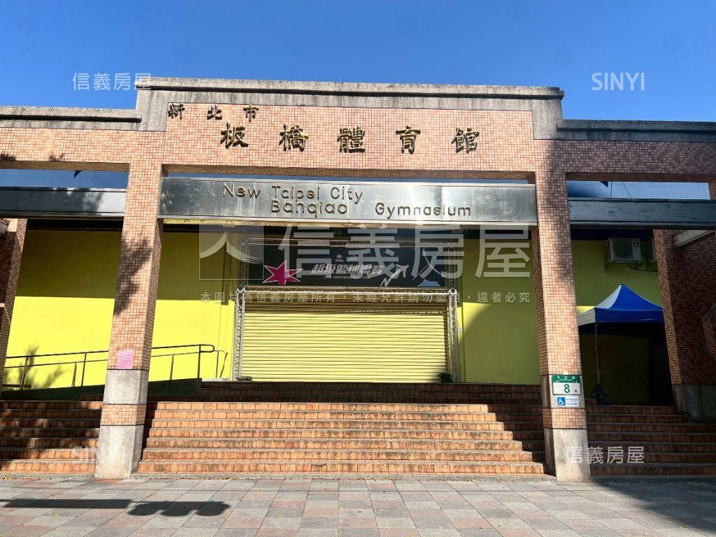 北門街三角窗金店面房屋室內格局與周邊環境