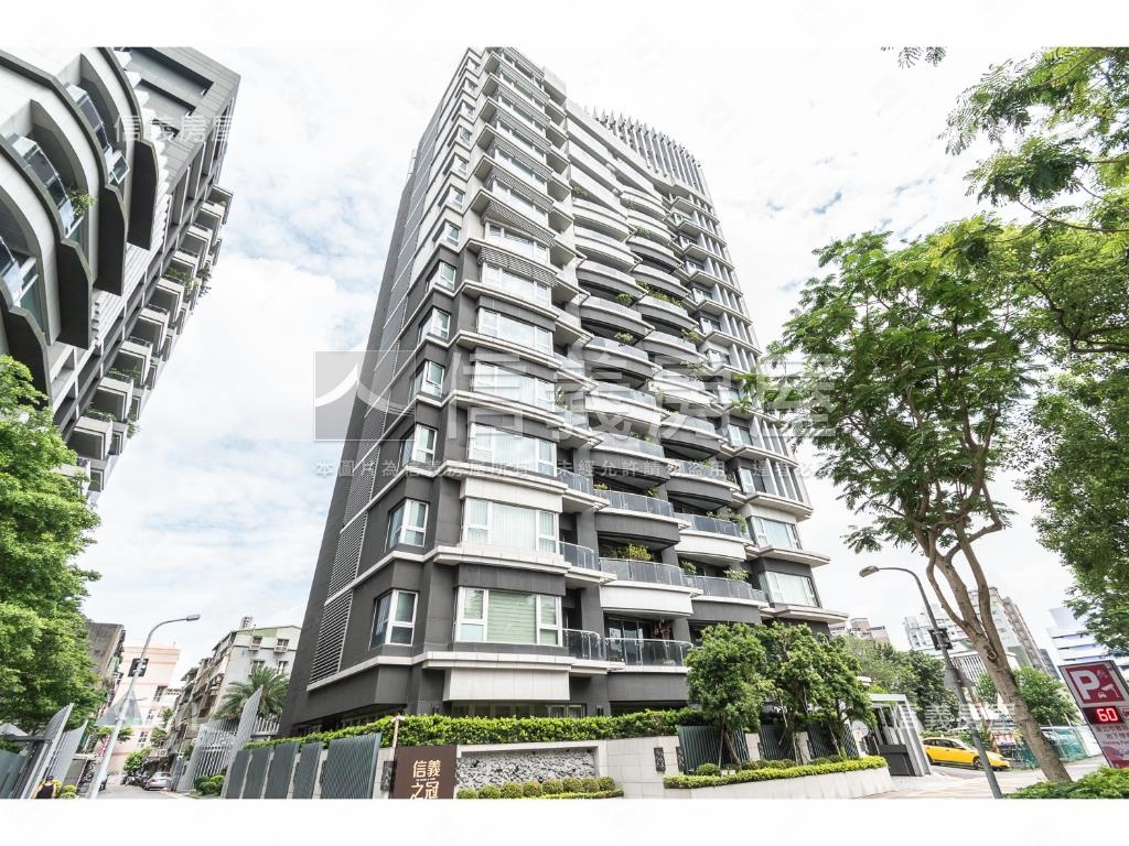 信義之冠正面公園優雅豪邸房屋室內格局與周邊環境