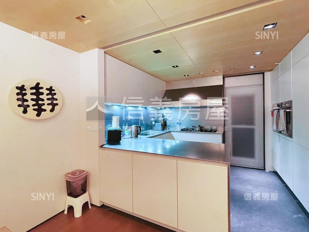 信義之冠正面公園優雅豪邸房屋室內格局與周邊環境