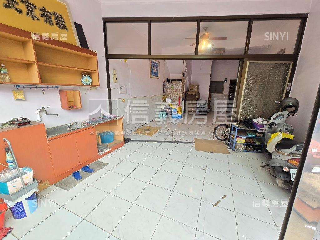 鳳山近青年路正街透天房屋室內格局與周邊環境