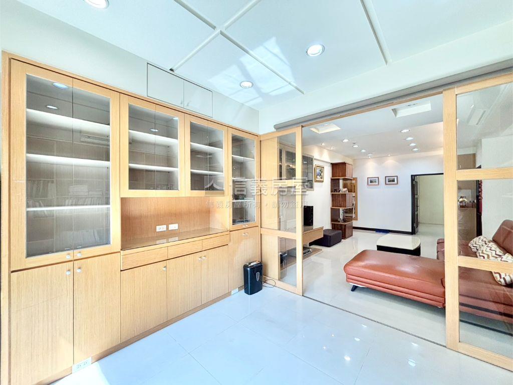 南北大人文雅居三房房屋室內格局與周邊環境