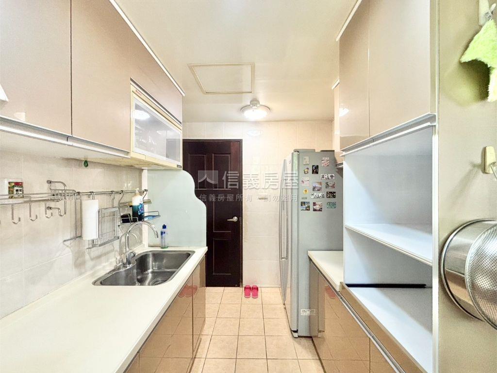 南北大人文雅居三房房屋室內格局與周邊環境