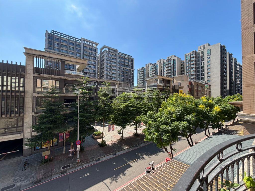 南北大人文雅居三房房屋室內格局與周邊環境
