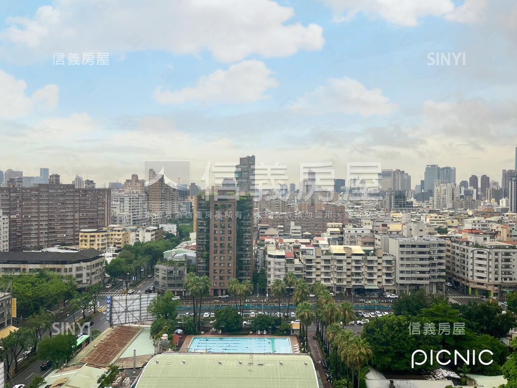 西區大坪數商辦房屋室內格局與周邊環境
