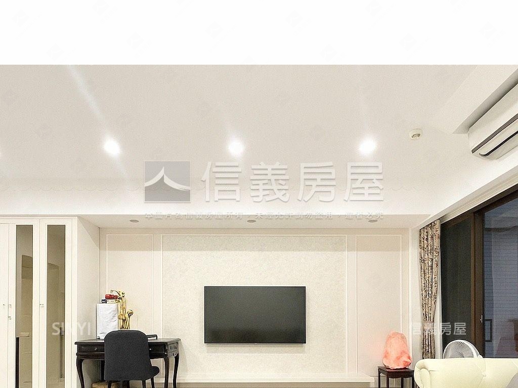 鎏金高樓美裝潢房屋室內格局與周邊環境