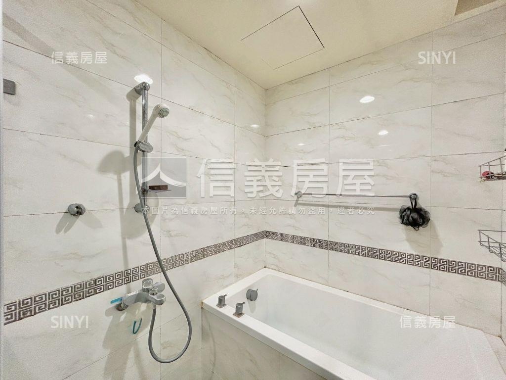 鎏金高樓美裝潢房屋室內格局與周邊環境