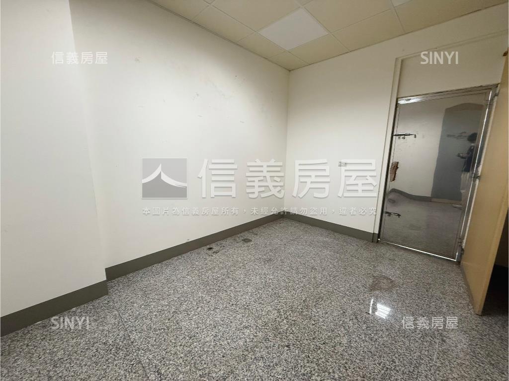 五甲商圈極品透店房屋室內格局與周邊環境