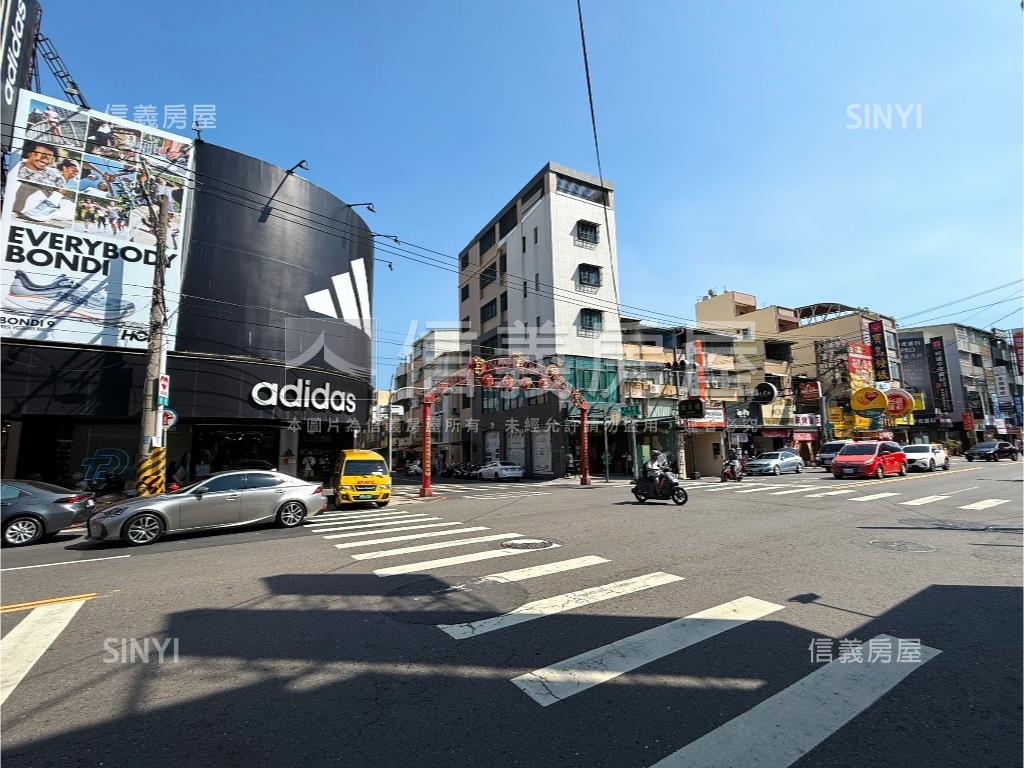 五甲商圈極品透店房屋室內格局與周邊環境