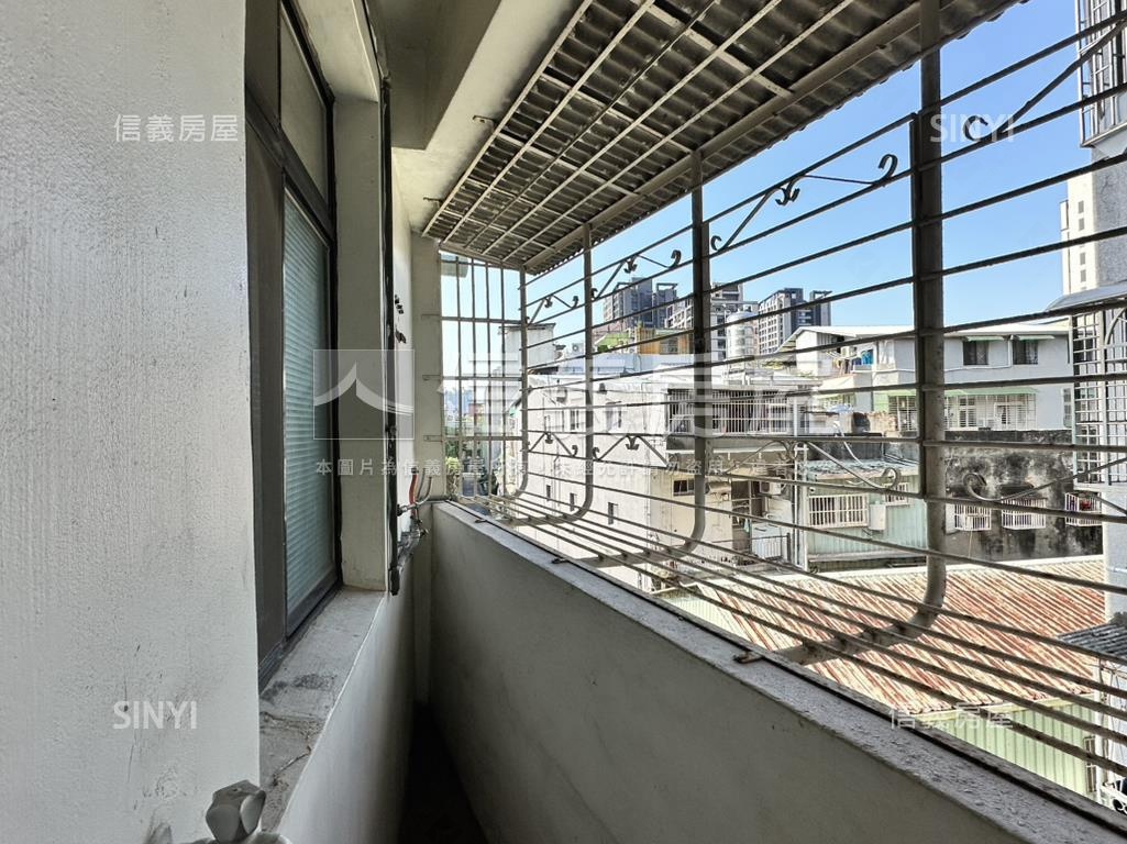 國小旁獨棟３房房屋室內格局與周邊環境