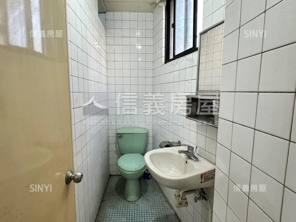 國小旁獨棟３房房屋室內格局與周邊環境