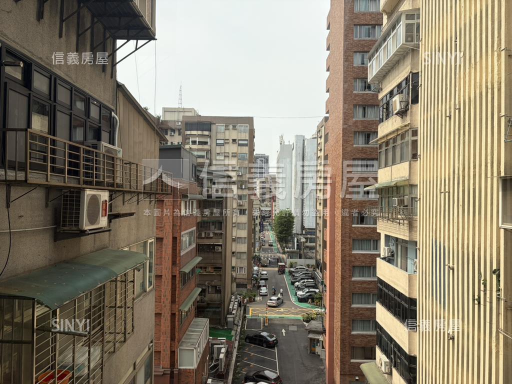 大巨蛋管理高樓美住辦房屋室內格局與周邊環境