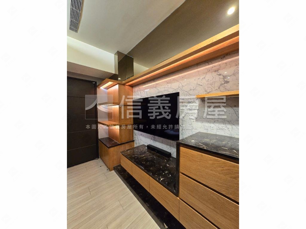 新潤Ａ１８高樓層景觀套房房屋室內格局與周邊環境