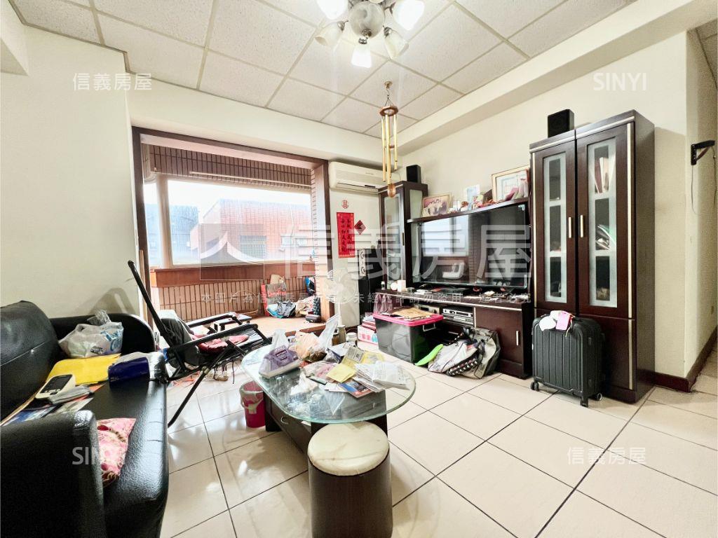 貿商社區高樓三房房屋室內格局與周邊環境