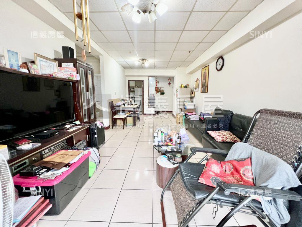 貿商社區高樓三房房屋室內格局與周邊環境