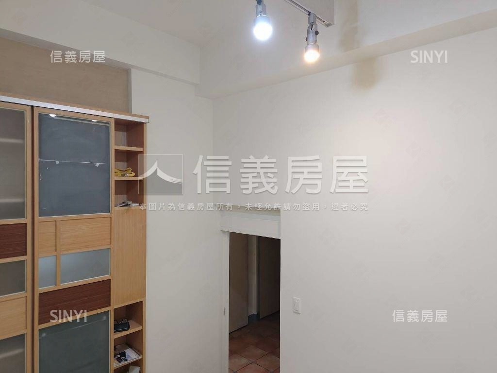 【善化】太子金典庭院戶房屋室內格局與周邊環境