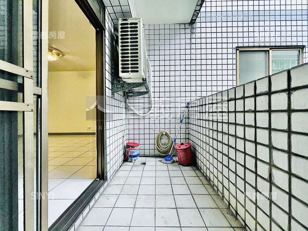 捷運迴龍三面採光三房房屋室內格局與周邊環境