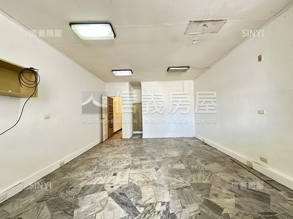安平路正路面黃金店面房屋室內格局與周邊環境