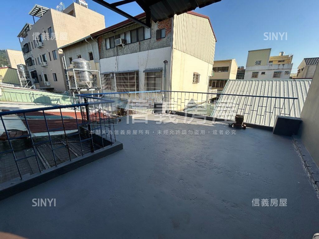 太平活路庭院孝親房透天房屋室內格局與周邊環境