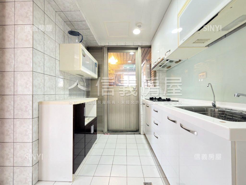 椰泉後棟無印三房雙衛窗景房屋室內格局與周邊環境