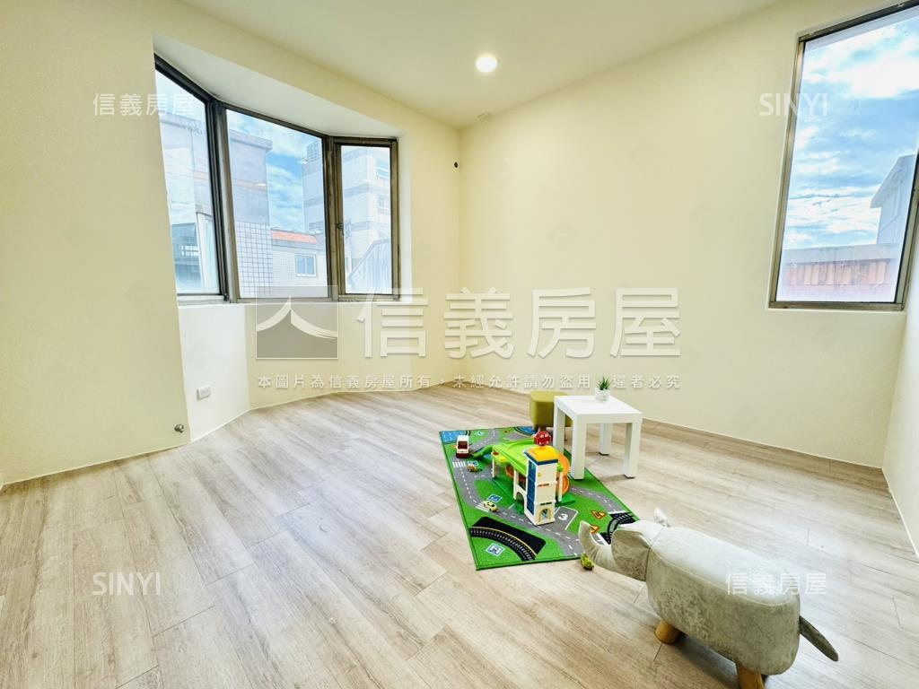 藝術街商圈大四房美寓平車房屋室內格局與周邊環境