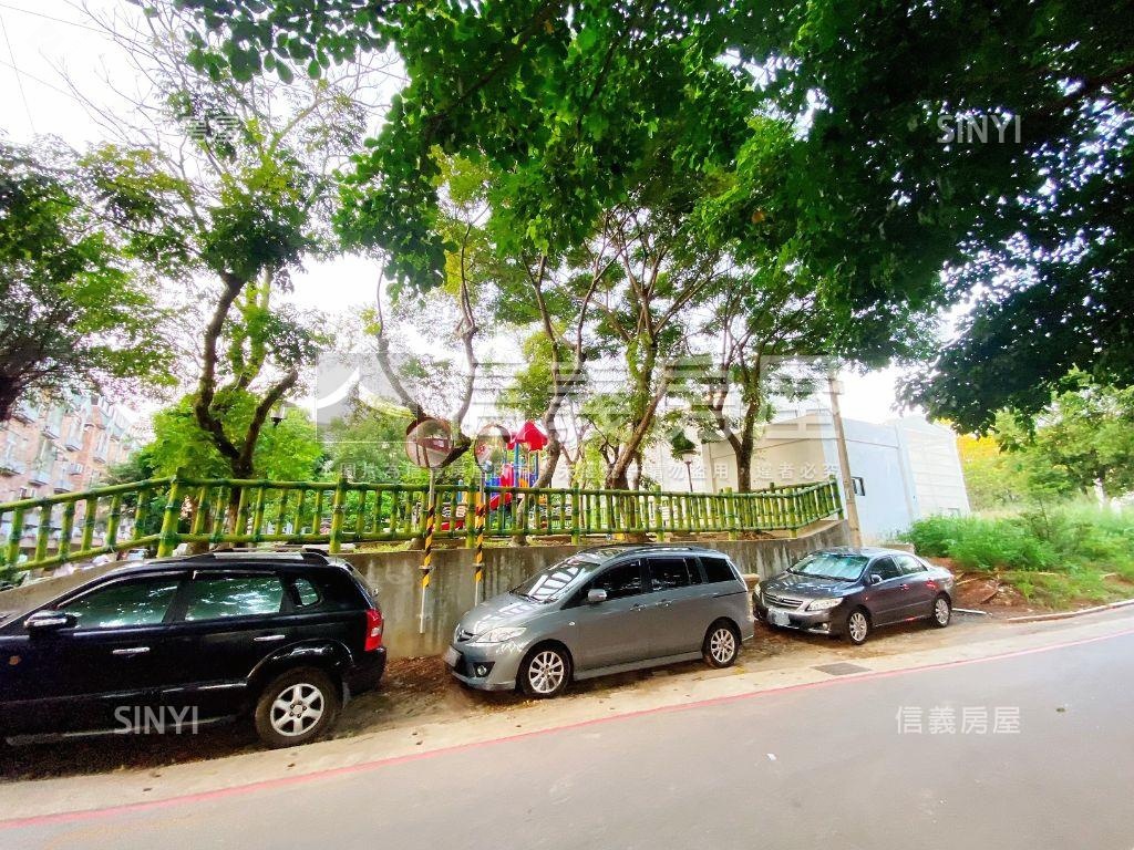 金陵路稀有千坪土地房屋室內格局與周邊環境