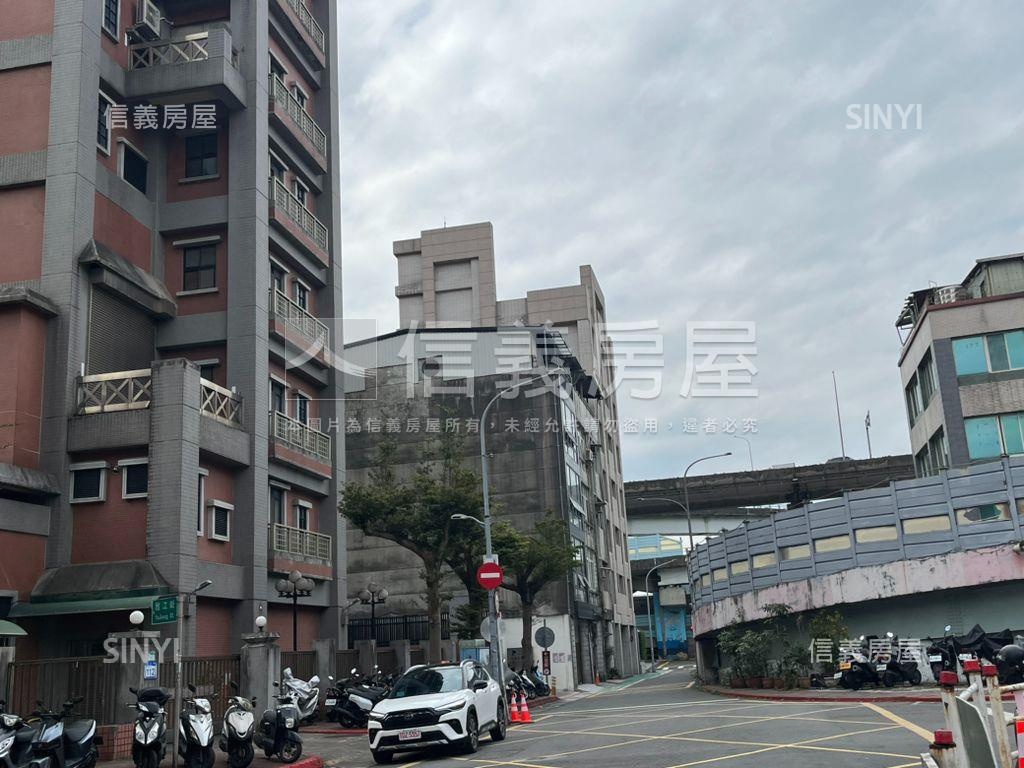 近西門都更潛力收租屋８樓房屋室內格局與周邊環境