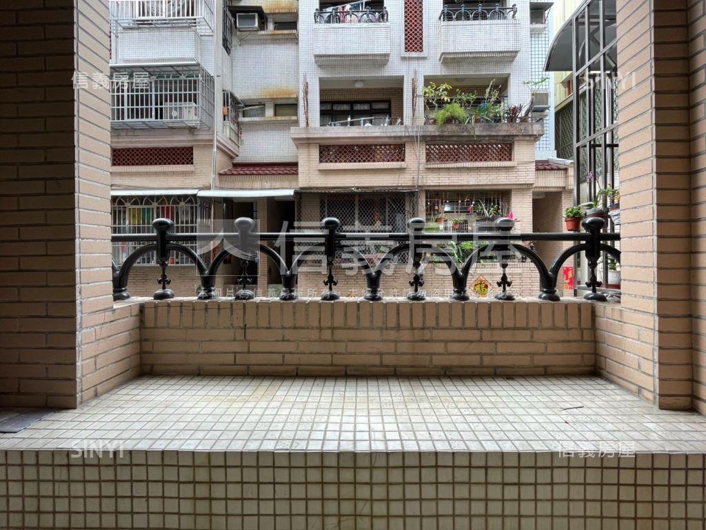 近獅甲捷運車墅透天房屋室內格局與周邊環境