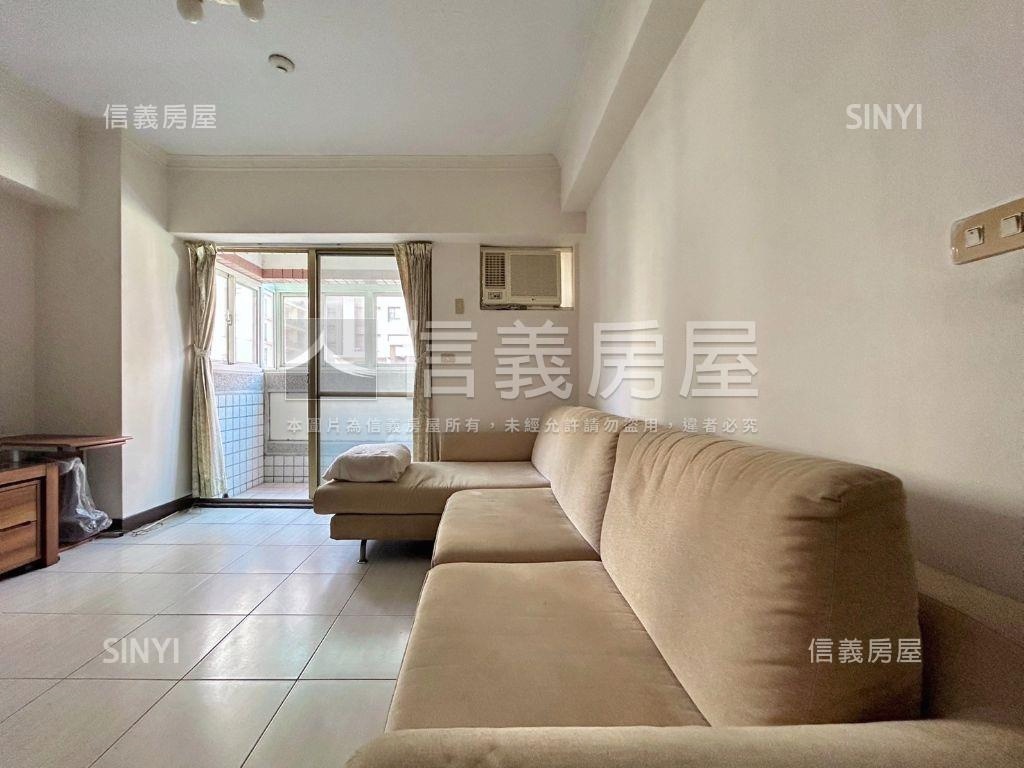 公學新城乙區採光三房房屋室內格局與周邊環境