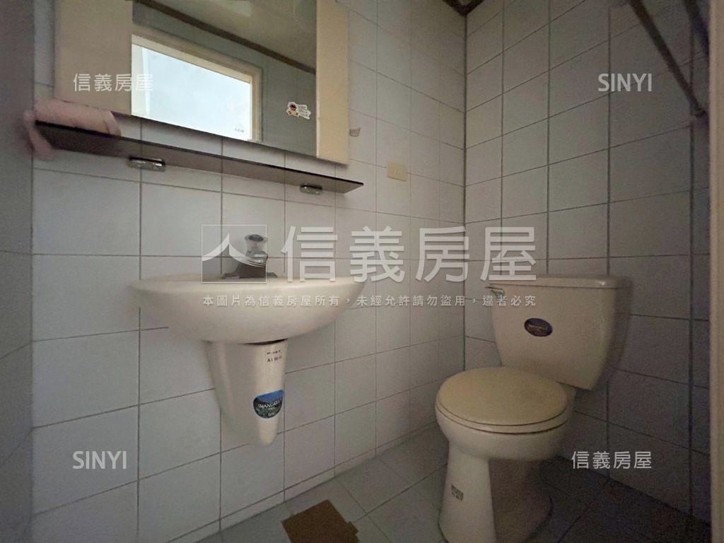 公學新城乙區採光三房房屋室內格局與周邊環境