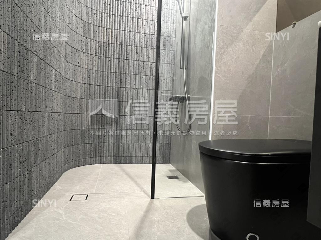 森立方平車露臺戶房屋室內格局與周邊環境