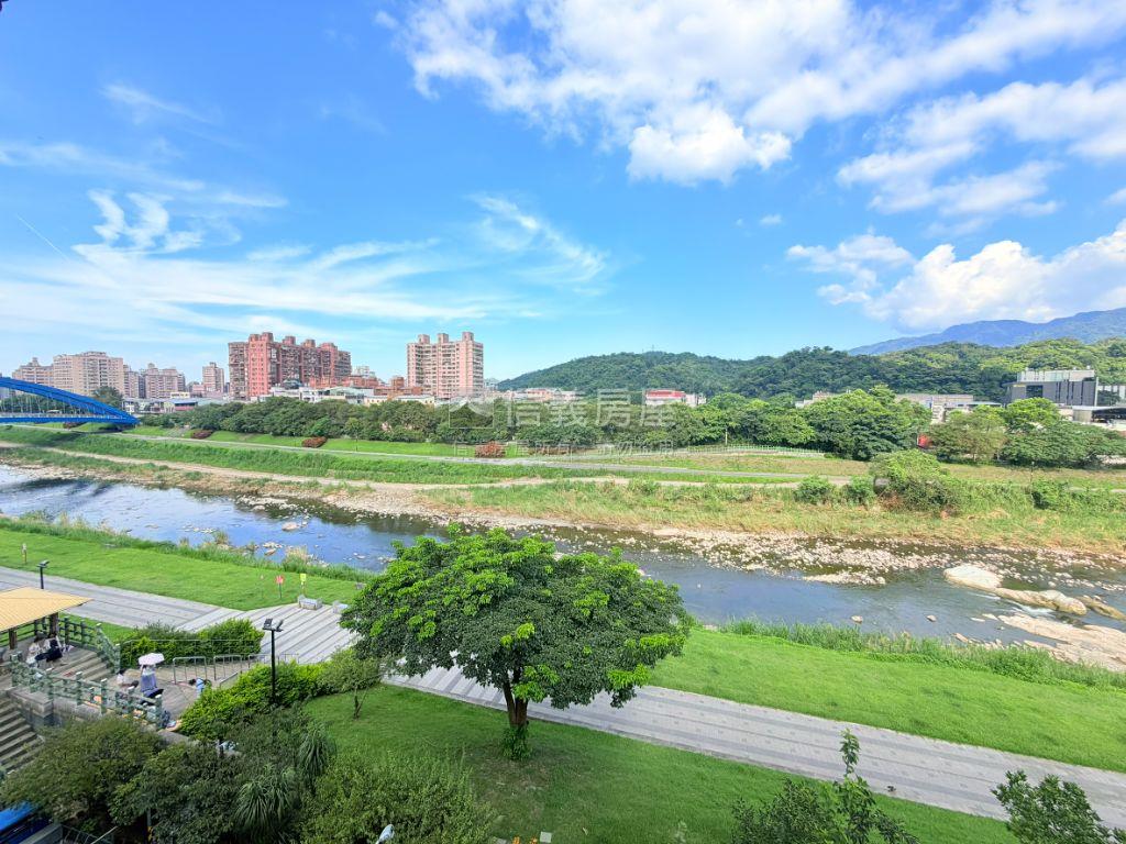 三峽頂加公寓房屋室內格局與周邊環境