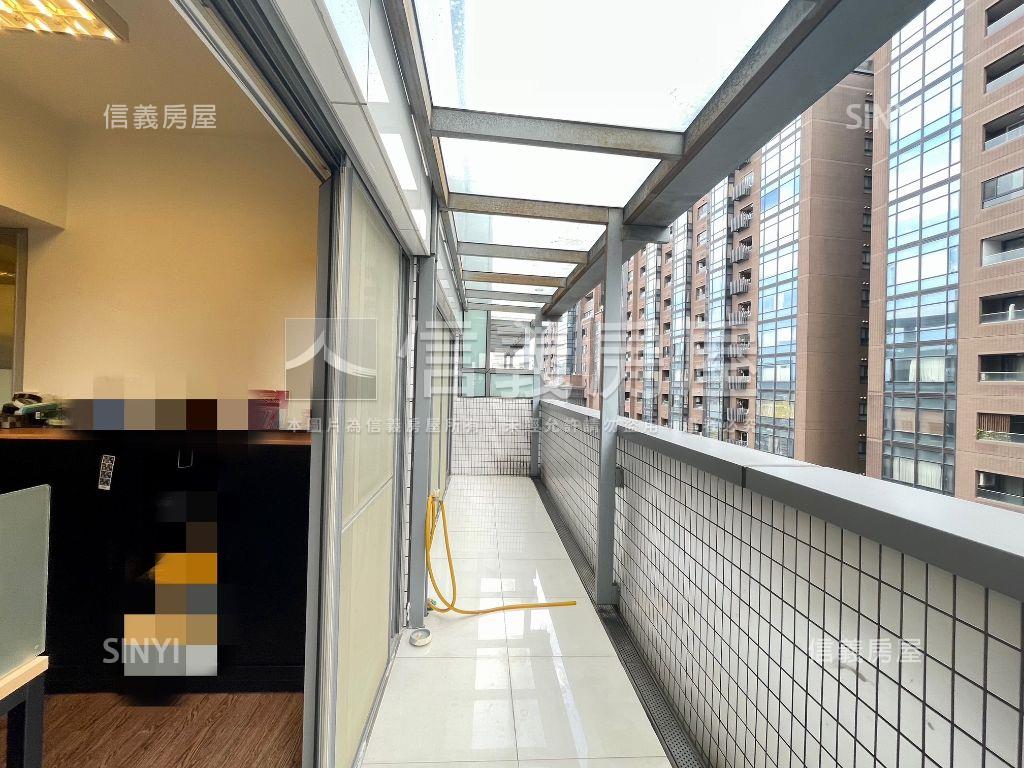 專任～君品高樓邊間露台戶房屋室內格局與周邊環境