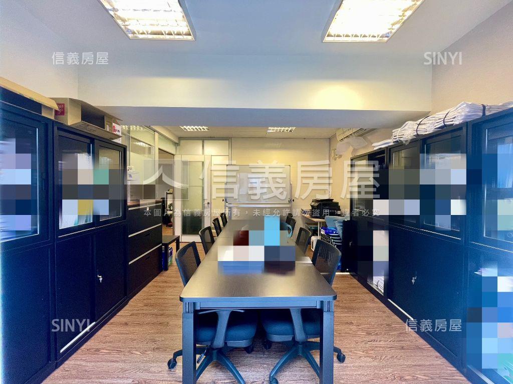 專任～君品高樓邊間露台戶房屋室內格局與周邊環境