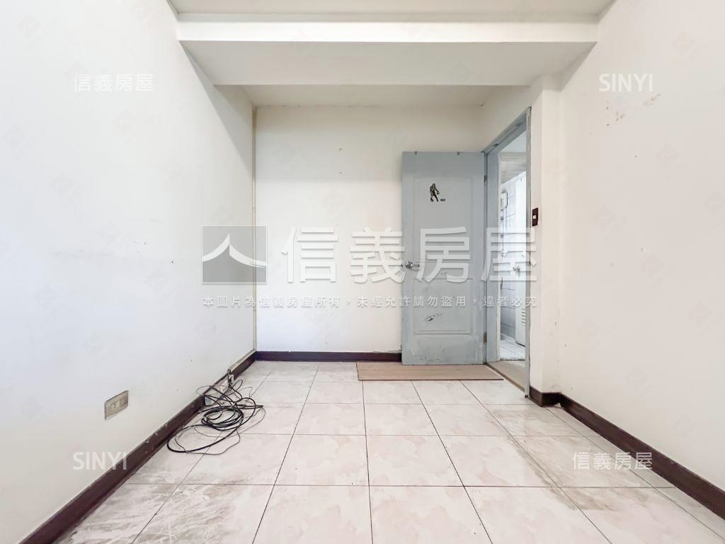 惜福滿築三房帶車位房屋室內格局與周邊環境