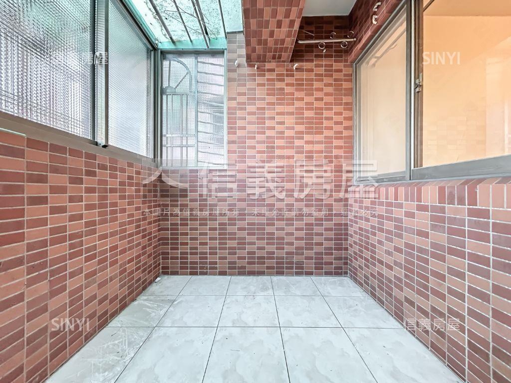 惜福滿築三房帶車位房屋室內格局與周邊環境