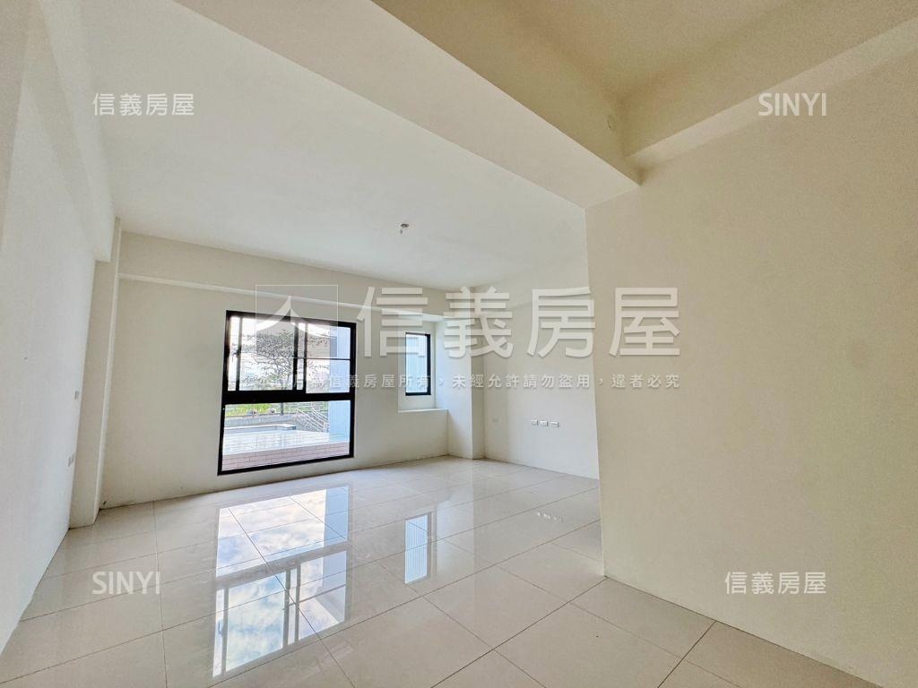 安南區臨路全新三車店住房屋室內格局與周邊環境