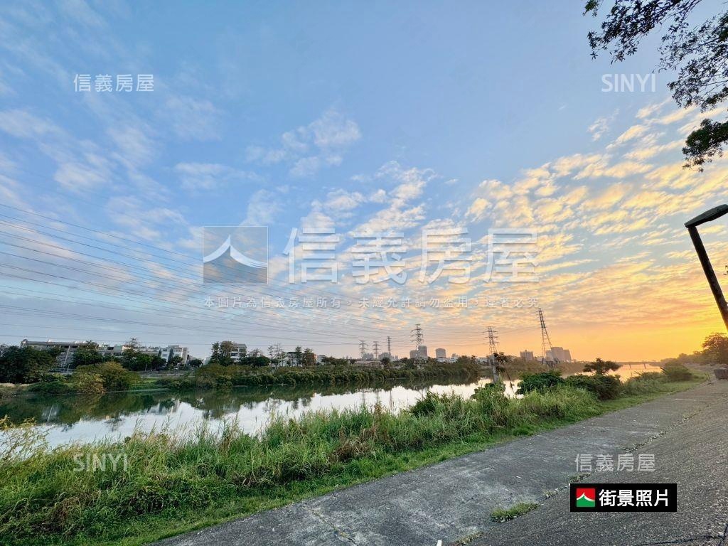 安南區臨路全新三車店住房屋室內格局與周邊環境