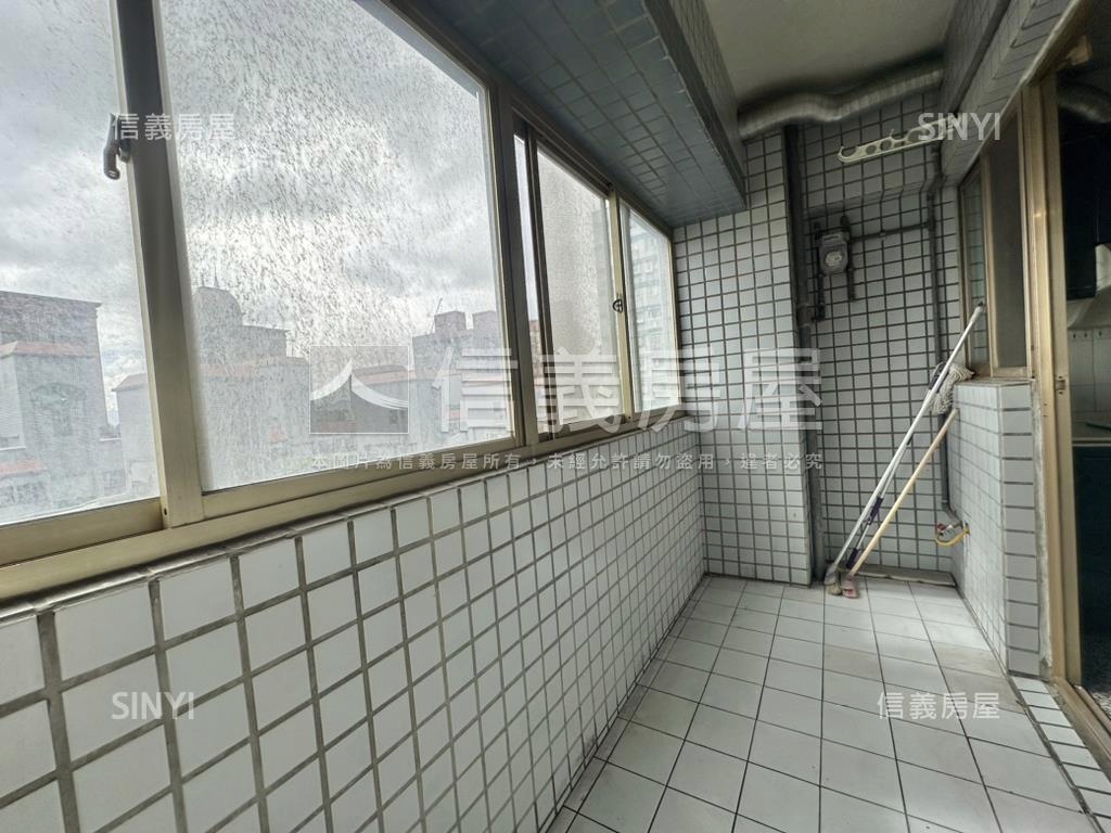 加州優質高樓３房車位房屋室內格局與周邊環境