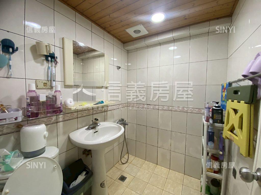 水湳同榮首購三房車位房屋室內格局與周邊環境